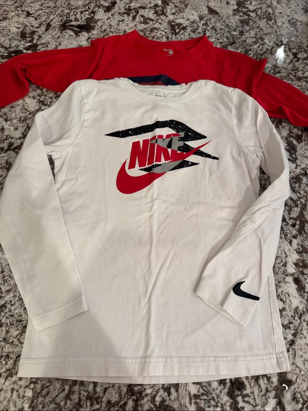 6 Nike Youth Long-Sleeve Graphic Tee Shirts Medium 10-12